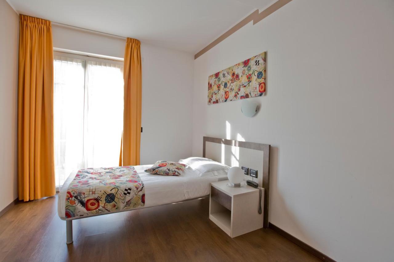 Hotel Lago Di Como Колико Экстерьер фото
