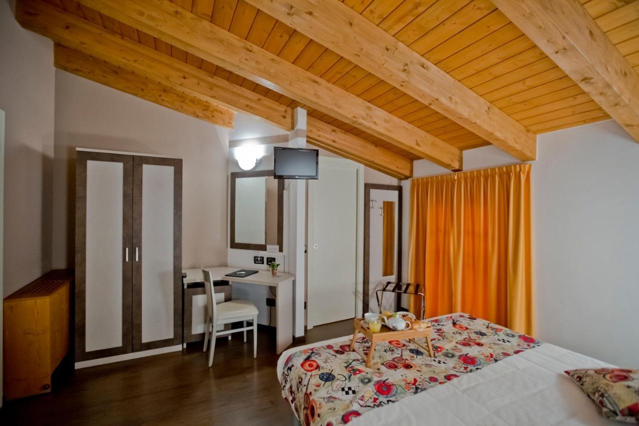 Hotel Lago Di Como Колико Экстерьер фото