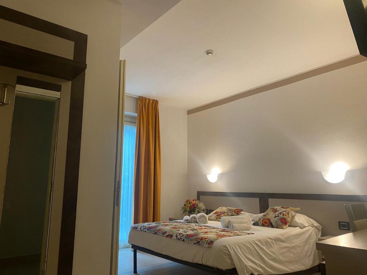Hotel Lago Di Como Колико Экстерьер фото